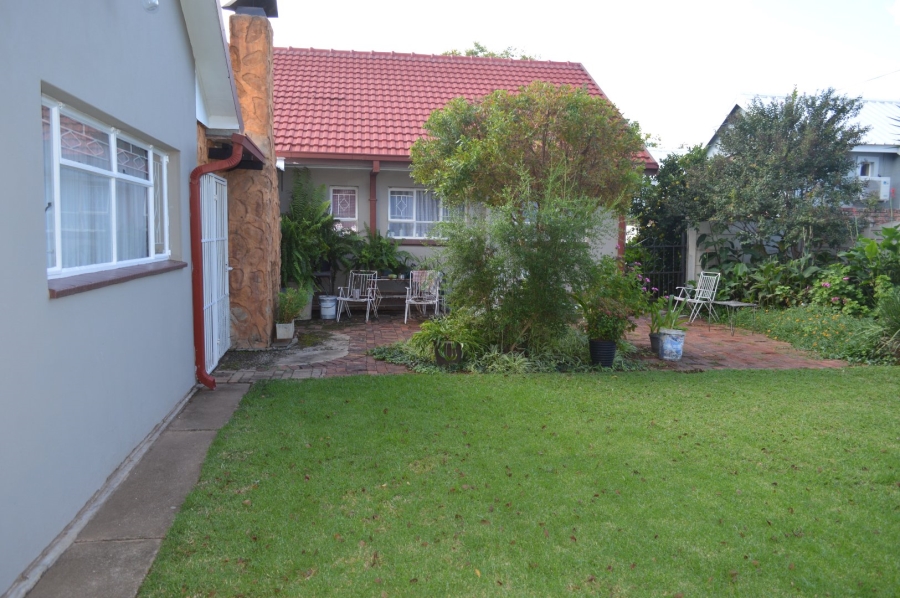 4 Bedroom Property for Sale in La Hoff North West